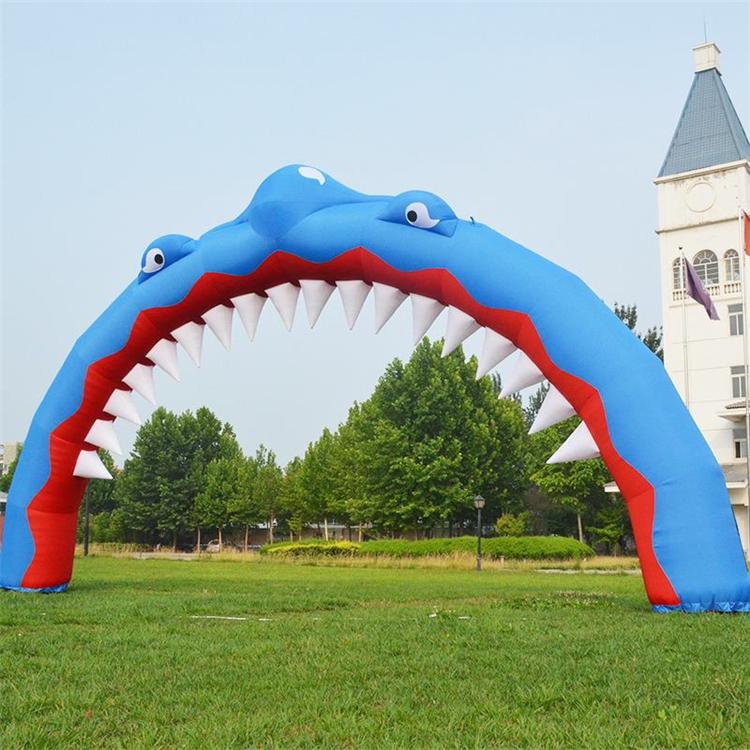 通州鲨鱼广告拱门